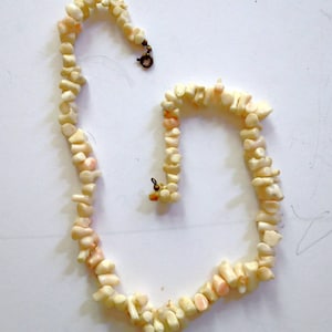 Angel Skin Coral Necklace//Vintage Branch Coral Necklace//White coral necklace