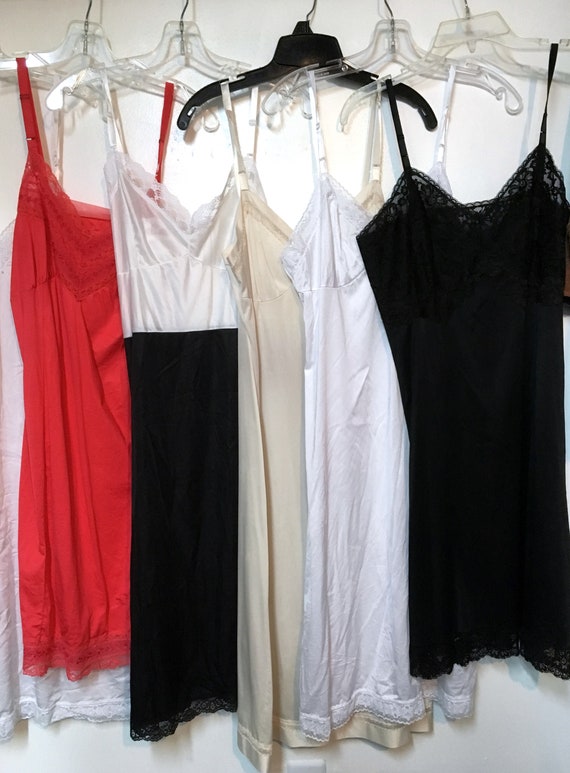 6// Slip// Size 36 // Lot //Black // Red // Beige
