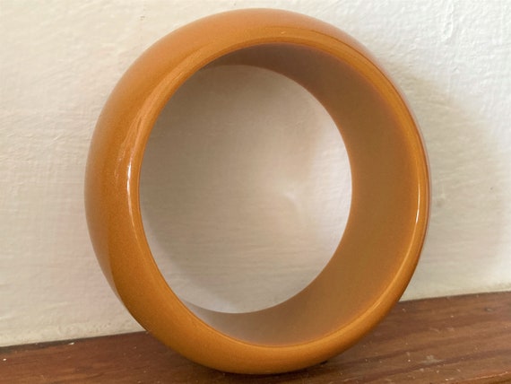 Wide Butterscotch Bakelite Bangle / 1 3/8"/ Wide … - image 4