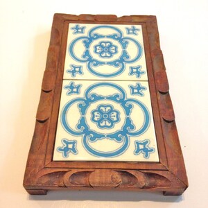 Mexican //Tile //Trivet // Tray//Vintage Mexico //Souvenir //carved Wood //Blue & White Delft Tile