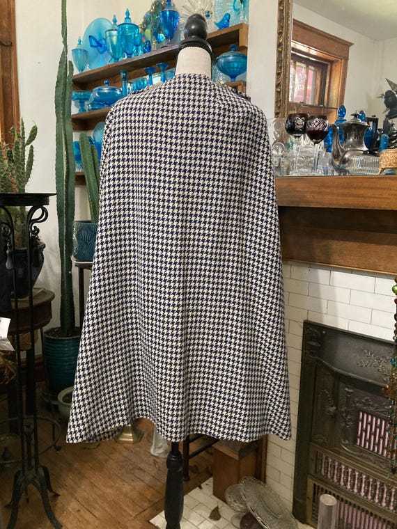Vintage Mod Houndstooth Wool Cape - Size 8 - image 7