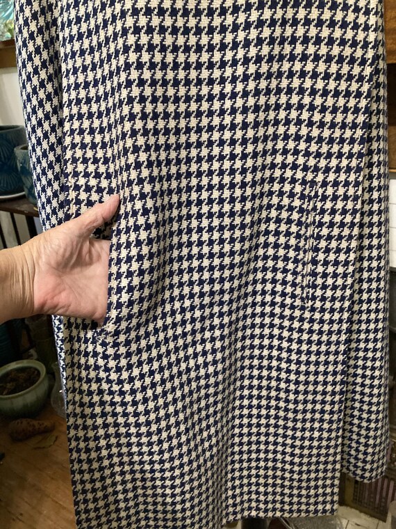 Vintage Mod Houndstooth Wool Cape - Size 8 - image 6