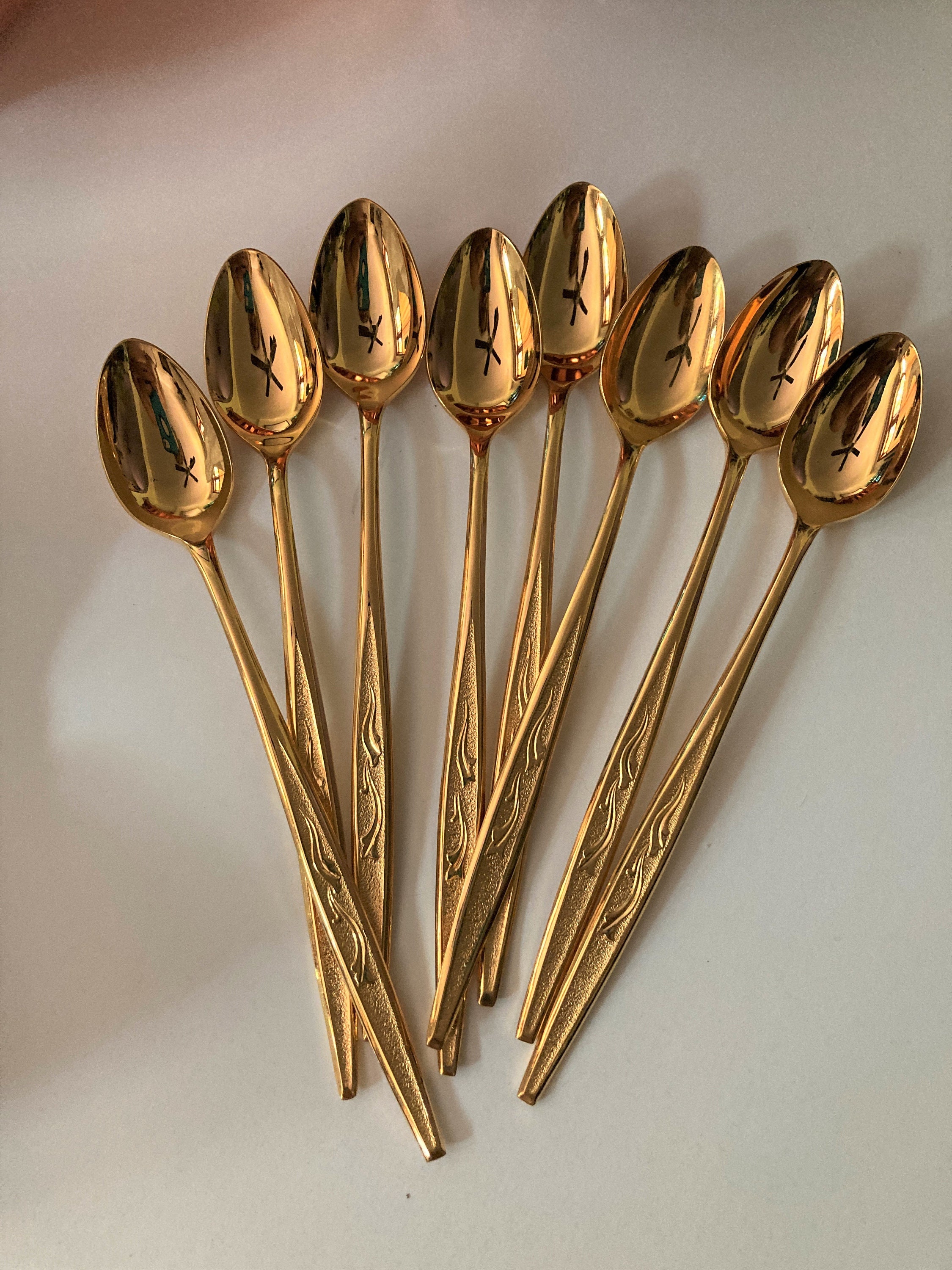 4539h【con oro de 24 Kilates 彫金 脚付 アートプレート