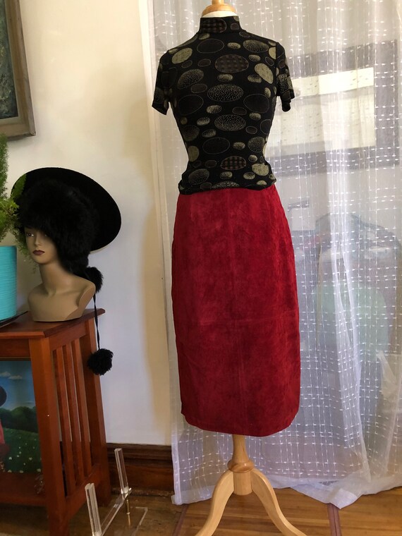 Suede Skirt//Size 10// Size 10P// Brandon Thomas//