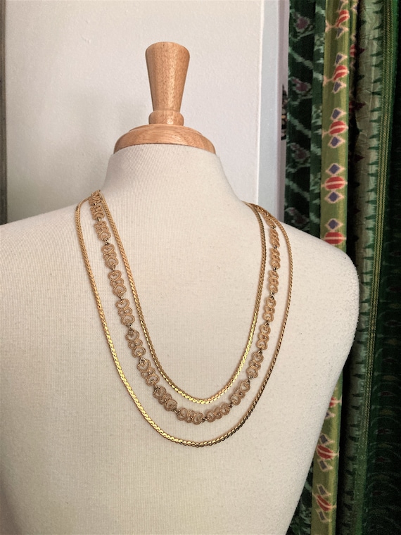 Gold Layered Necklace / Vintage Monet Gold Necklac