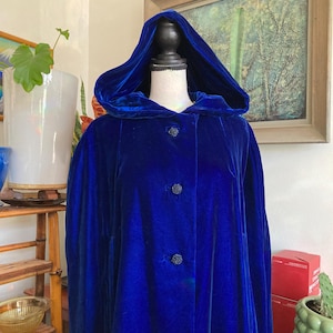 Velvet Cape, Size 14 to 18, Full Length Cape, Royal Blue, Blue Cape, Made in the USA, Rayon Velvet, Opera Cape