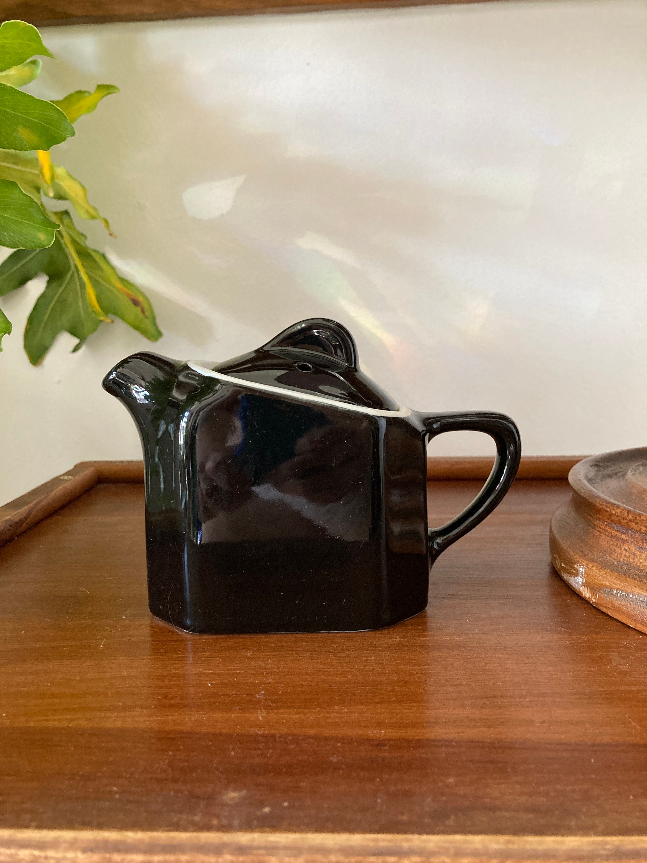 Urban Teapot, 450ML, Stoneware Handmade Ceramic Product (Black matt) –