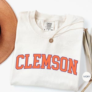 Comfort Colors® Clemson Vintage Shirt, Clemson shirt, Clemson College sweatshirt, Garment Dyed Clemson SC Top with Retro Look, Clemson Gift