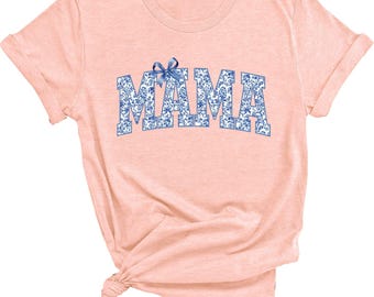 Mama-shirt blauwe bloemen chinoiserieprint flirtstrik Grandmillennial-stijl