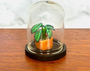 Handgemaakte miniatuur papierplant in glazen stolp, poppenhuisdecor 1:12