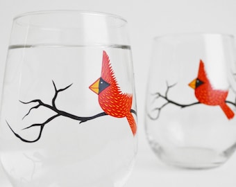 Red Cardinal Wine Glasses - Set of 2 Red Bird Glasses, Christmas Glasses, Cardinal Glasses, Holiday Decor