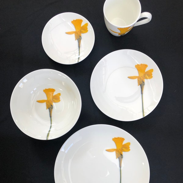 Pressed Daffodil plates, floral decor, pressed flower plates, hostess gift, artist plates, decorative porcelain plates, Irises