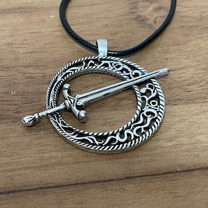 Dark Souls Necklace Blades of the Darkmoon Pendant | 1.59” 1:1 Replica Dark Souls Gift Cosplay Fan Made