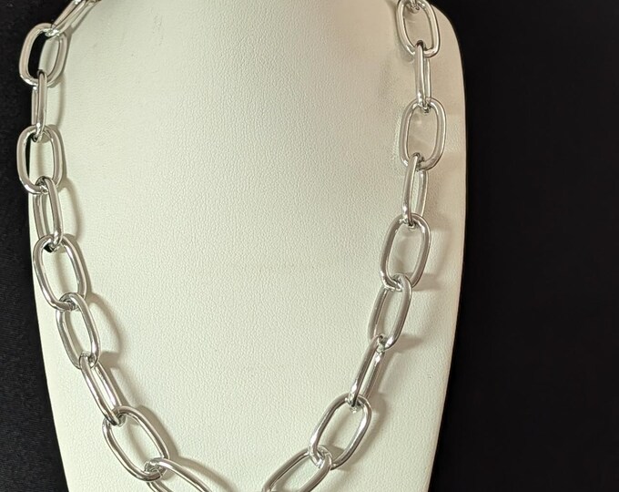NEW! Lightweight Aluminum Link Necklace: Single Loopy chain statement jewelry.  Does NOT tarnish.  Plated toggle clasp.