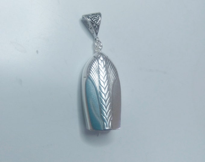 Allure 1939 upcycled knife handle bell necklace!