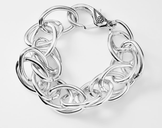 Aluminum loose fitting chain linked bracelet with decorative lobster claw.  Part of the LOOPY line.