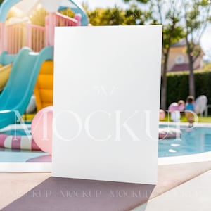Kinder 5x7 Kartenmockup, Grußkarten Mockup, Sommer Einladungskarte Mockup, Geburtstagseinladungskarte Mockup, Pool Party PSD Mockup