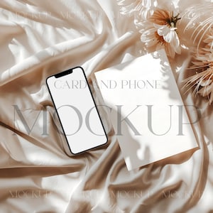 Boho Karte und Smartphone Mockup, Hochzeitstelefon mit 13x18 Karte Mockup, Invite und iPhone Mockup, Grußkarte Mockup Invite, Geräte Mockup