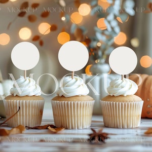 Mockup di topper per torta autunnale, mockup di topper per cupcake, mockup per festa, topper per cupcake vuoto, foto stock in stile, mockup di cupcake, mockup di torta autunnale
