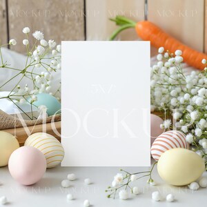 Mockup invito primaverile, Mockup invito pasquale, Mockup biglietto di Pasqua, Mockup biglietto di auguri pasquale, Mockup invito pasquale, Mockup biglietto primaverile
