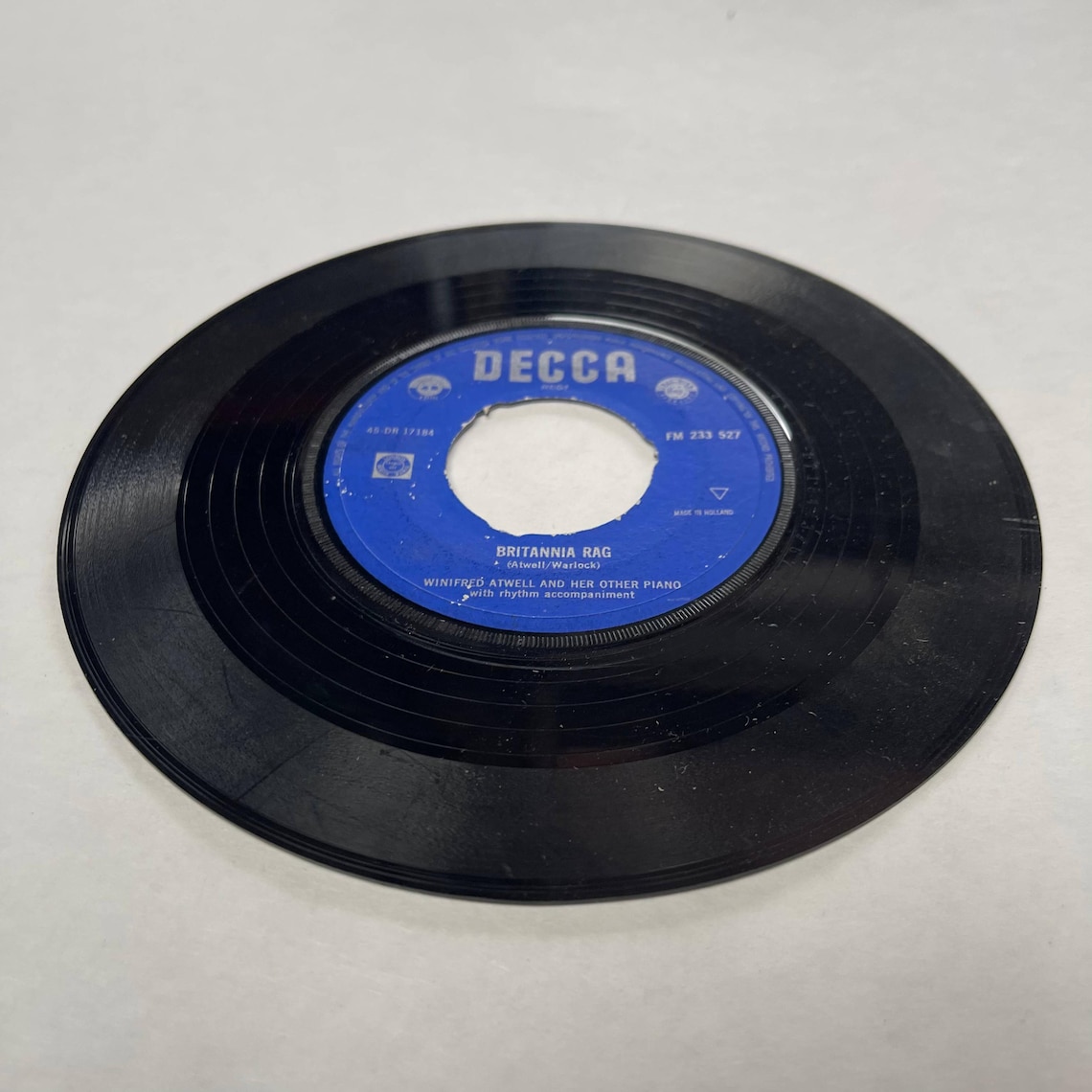 Britannia Rag & Dixie Boogie Winifred Atwell Warlock Vintage Vinyl Record 7", foto 2 di 3