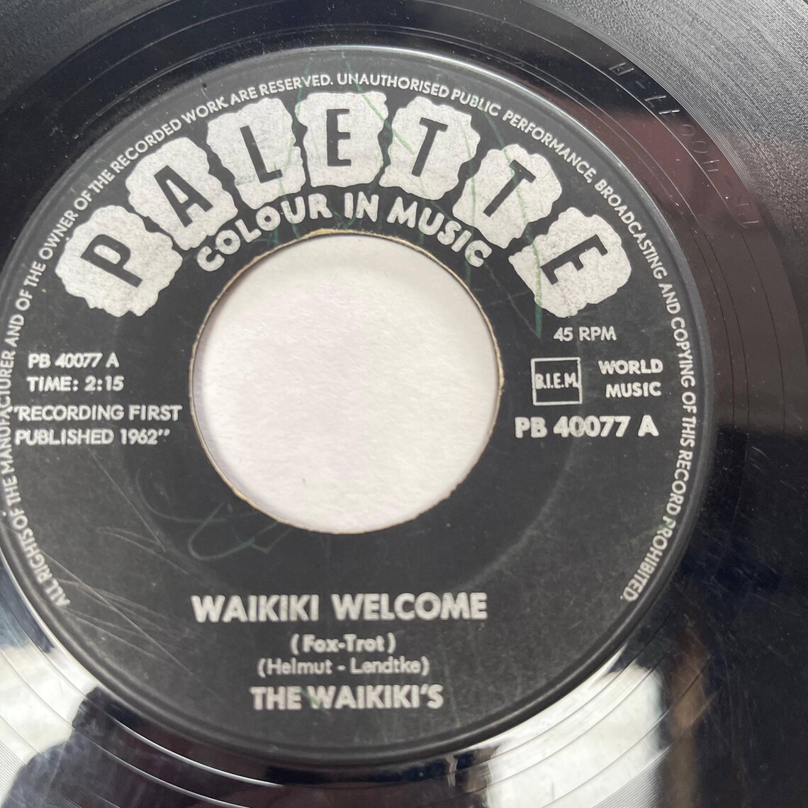 The Waikiki's Vintage Music Record 7" 45 RPM Hawaiian Music, Hawai Tattoo, Swing-March, Waikiki Welcome Fox-Trot, foto 4 di 5