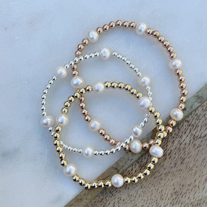 The Roland Round Pearl Bracelet-Gold main image 1