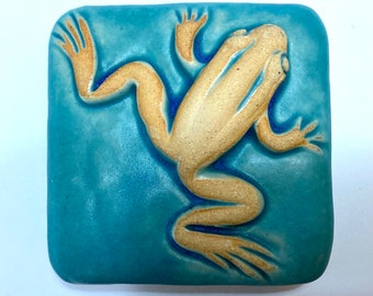 Crawling Frog 3x3 Tile