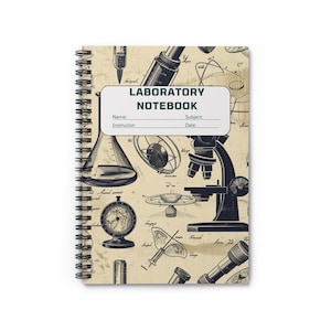Peut inclure: Un carnet à spirales avec un design vintage illustrant du matériel scientifique, notamment un microscope, une éprouvette et une boussole. La couverture porte le texte "Laboratory Notebook" et des espaces pour "Name", "Subject", "Instructor" et "Date".