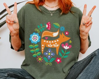 Scandinavian Folk Art Fox Shirt, Nordic Floral Animal Tee, Boho Nature Graphic T-Shirt, Whimsical Fox Shirt, Cottagecore Gift, Woman Shirt