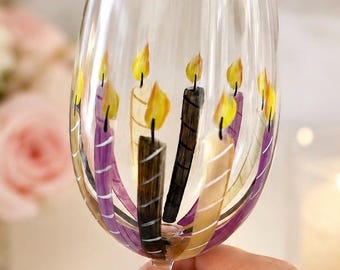Party table decor Happy Birthday Wine Glass. Personalized.