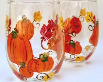 Fall pumpkins hand painted wine glasses, set of 2. Halloween/Thanksgiving decor.  Stemless.