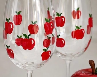 Hand Painted Apple Wine Glasses Set of 2– Fall Decor, Teacher Gift, Custom Glassware