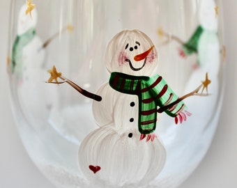 Snowman wine glass. Hand painted Winter wine glass. Large capacity. Stem or stemless.  Hostess gift.  Holiday decor.