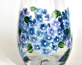 Hand Painted Hydrangea Stemless Wine Glass set of 2: Garden Bridal glass, floral botanical decor