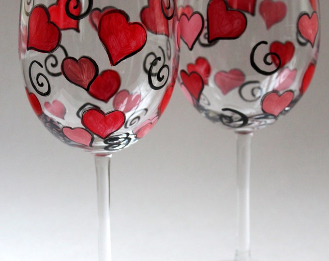 Hearts wine glasses hand painted set of two.  Wedding, engagement and anniversary wine glasses. Made in USA.