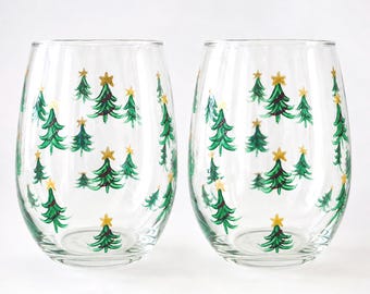 Hand Painted Christmas Tree Wine Glasses, set of two.  Festive holiday drinkware, hostess gift.