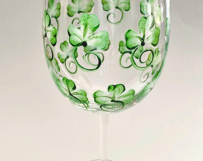 Hand Painted Shamrock Wine Glass: Celtic St. Patrick's Day Decor