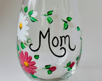 Hand painted stemless Mother's Day wine glass - Daisies in pink and white - Large capacity -  Great April birthday gift.