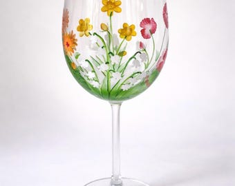 Personalized Birth Flower Wine Glass: Hand Painted Family Keepsake made in USA