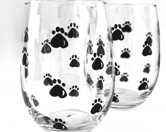 Pet Lover Gift, Custom Paw Print Wine Glasses retirement, sympathy gift, set of 2