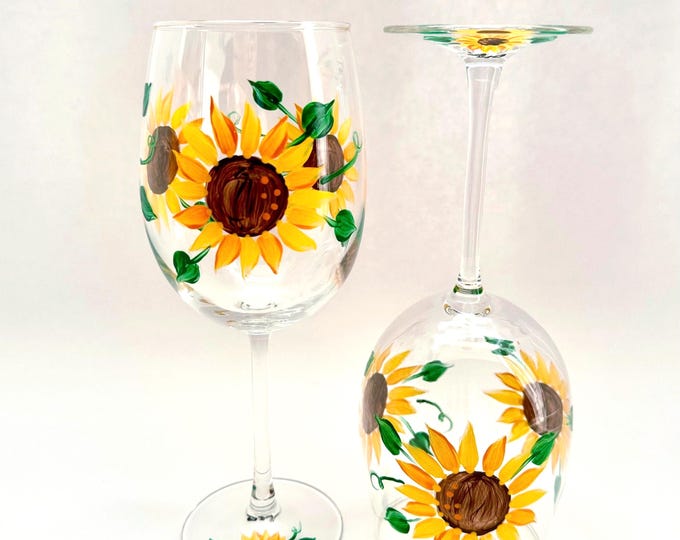 Sunflower wine glasses hand painted set of 2 - Wine glass gift for her - Summer decor - USA