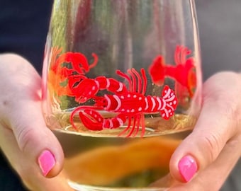 Hand Painted Lobster Wine Glass: Beach Barware, Summer Wedding Favor