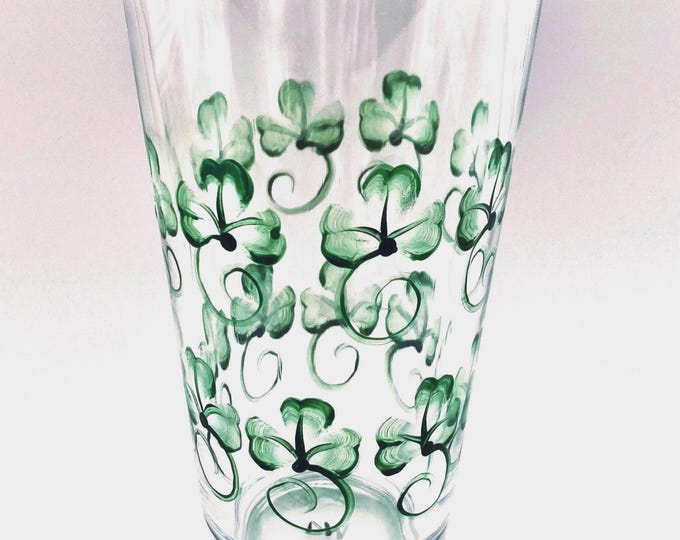 Hand Painted Shamrock Pint Glass - St. Patrick's Day Gift Irish decor