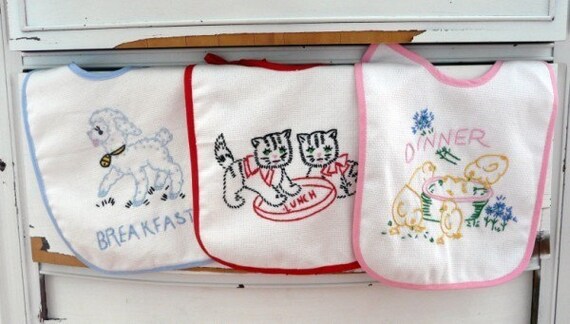 Boutique Vintage Inspired Embroidered 3 piece Baby Bib Baby Shower, Birthday Gift Set Vintage Lamb, kitten, chicks Breakfast, Lunch, Dinner Il_570xn