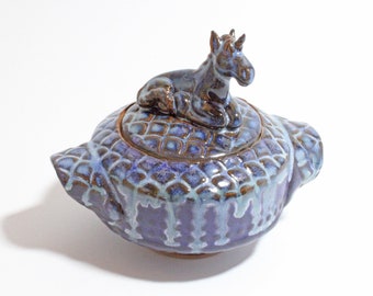 Unicorn Lover Lidded Ceramic Pot, Tazón con Lidded, Tazón de azúcar con Lidded, Bodega de Sal Lided, Estatuilla Unicornio, Recipiente Lided, Olla De Azúcar, Tazón Pequeño