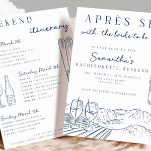Op de afbeelding: Een witte uitnodiging met blauwe tekst voor een vrijgezellenweekend. De uitnodiging zegt "Aprés Ski met de bruid te zijn" en bevat de naam van de bruid, de data, de locatie en de RSVP-informatie. De uitnodiging bevat een tekening van twee ski's en een berglandschap.