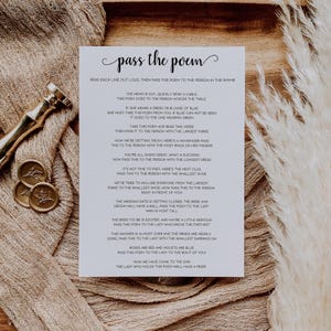 Pass The Poem Bridal Shower Game, Pass The Prize Game Card, afdrukbaar Pass The Prize bruidsspel, minimalistisch huwelijksfeest, bewerkbaar op canvas