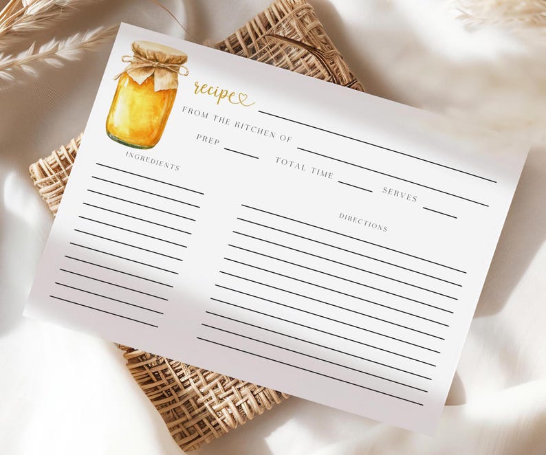 K&ouml;nnte beinhalten: Eine druckbare Rezeptkarte mit einer Aquarell-Illustration eines Honigglases. Die Karte enth&auml;lt Abschnitte f&uuml;r Zutaten, Anweisungen, Vorbereitungszeit, Gesamtzeit und Portionen.