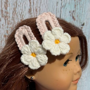Floral Hair Clip | Pink Daisy Hair Snap | Flower Hair Barrette | Kawaii Hair Clip for Girls | Cute Crochet Hair Clip | Unique Toddler Gift